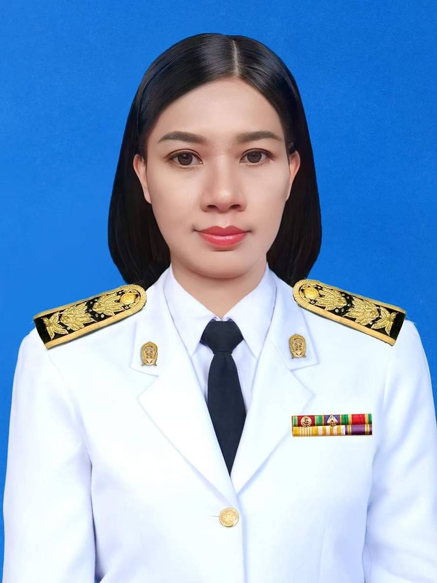 นางสาวดุจฤดี ใช้ช้าง