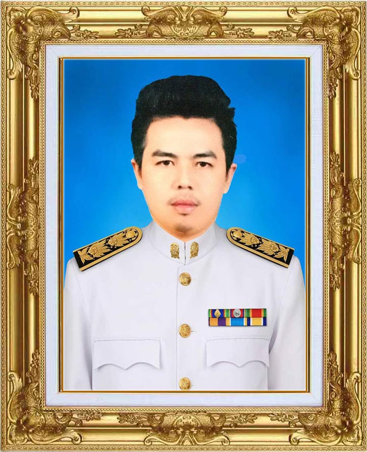 นายพสุธันย์ จูทัย
