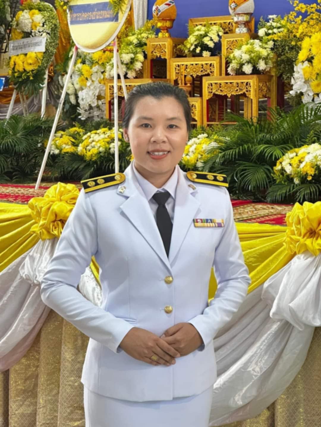 นางสาวรัตนา ทองหมู่