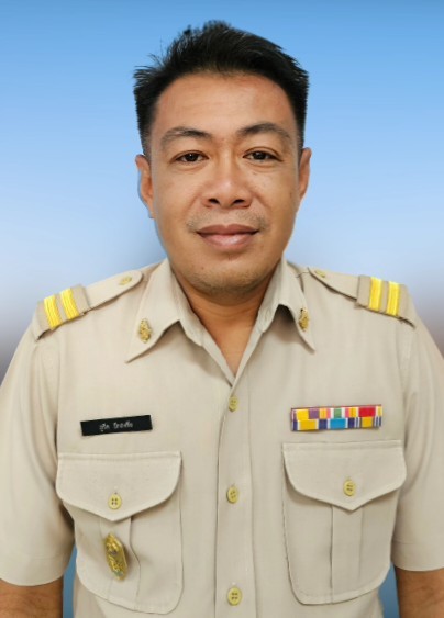 นายภูชิต ปักธงชัย