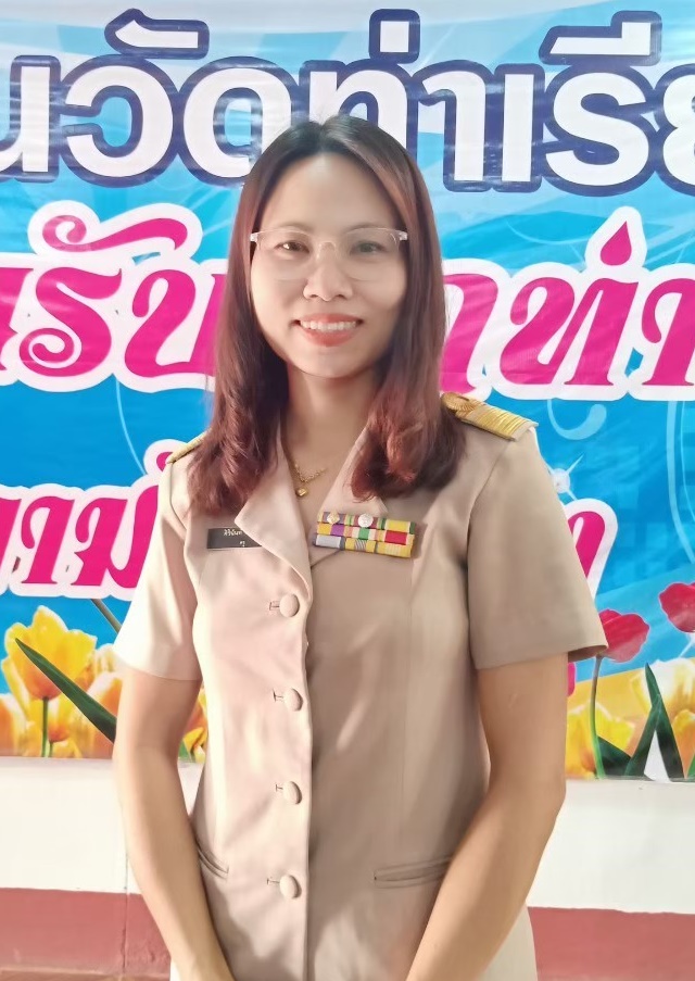 นางสาวศิรินันท์ เกษศรี