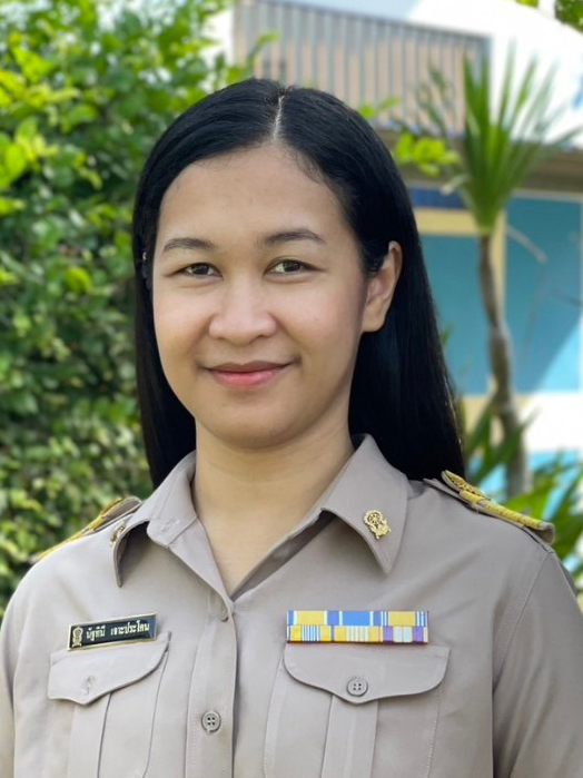 นางสาวนัฐทินี เจาะประโคน