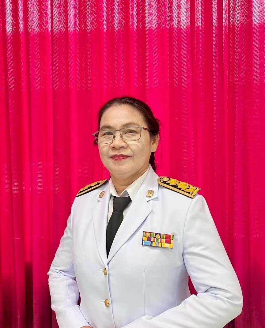 นางสาวปัญญา ด้วงท้วม