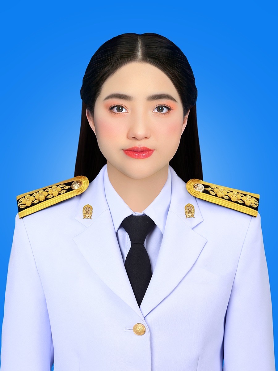 นางสาวพัชรดา เพ็ชรคล้าย