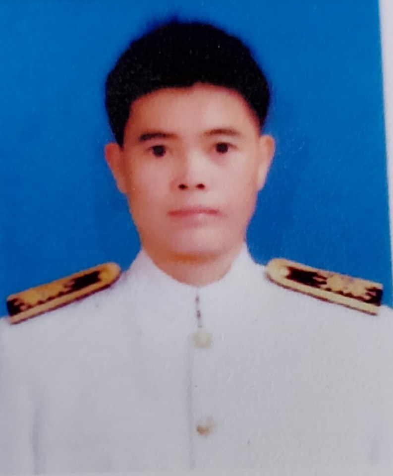 นายธัญธร พรธนาภิวัฒน์