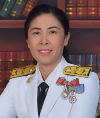นางชนิดาภา บุญยะรัตน์