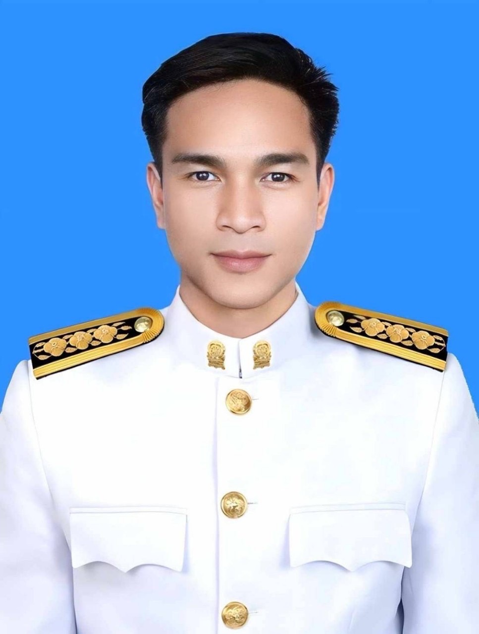 นายธนากร นิยมวัน