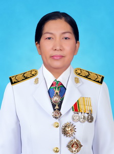 นางเครือวัลย์ สุริยะวรรณ