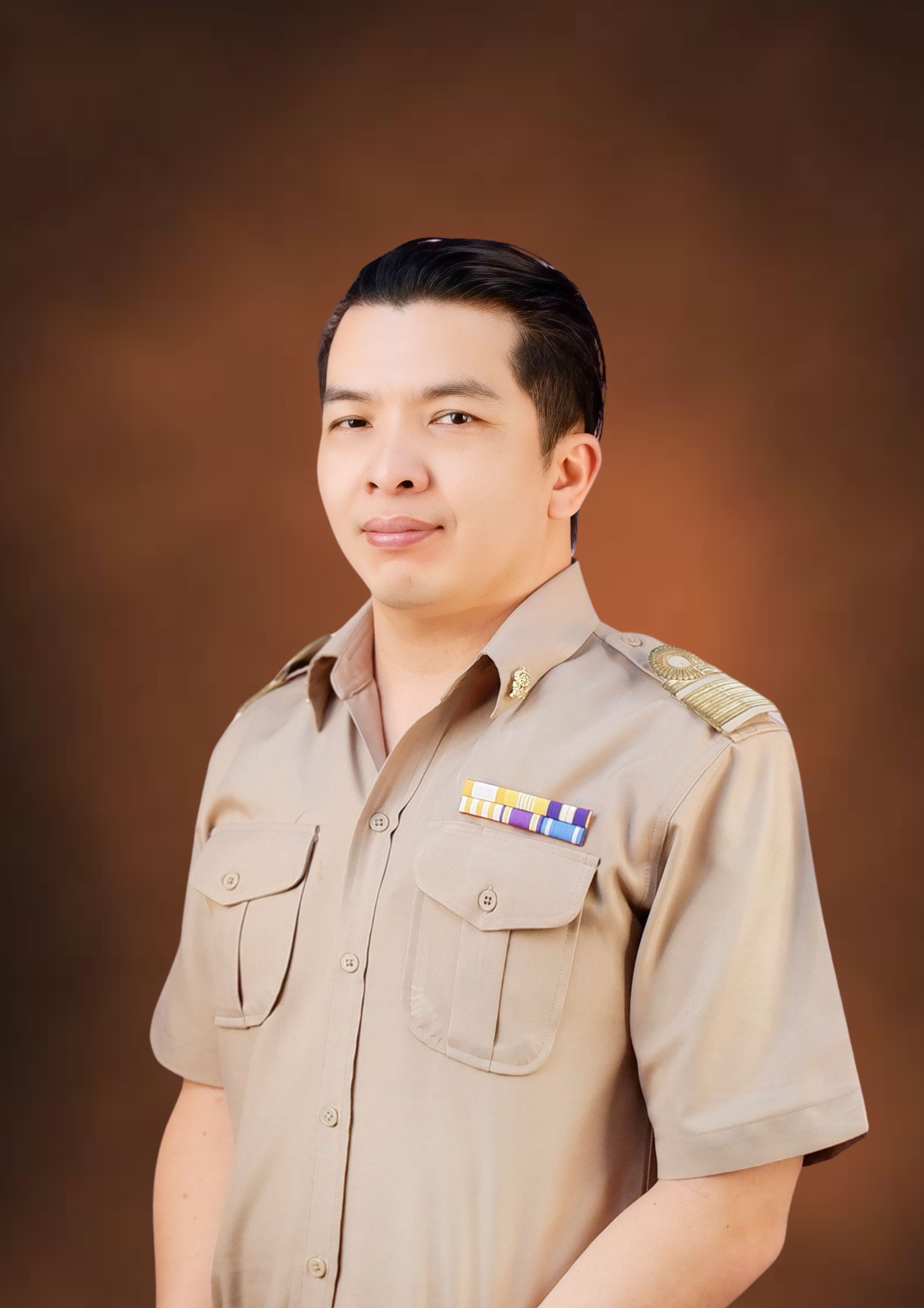 นายธนาพัทธ์ ศรีเทพ