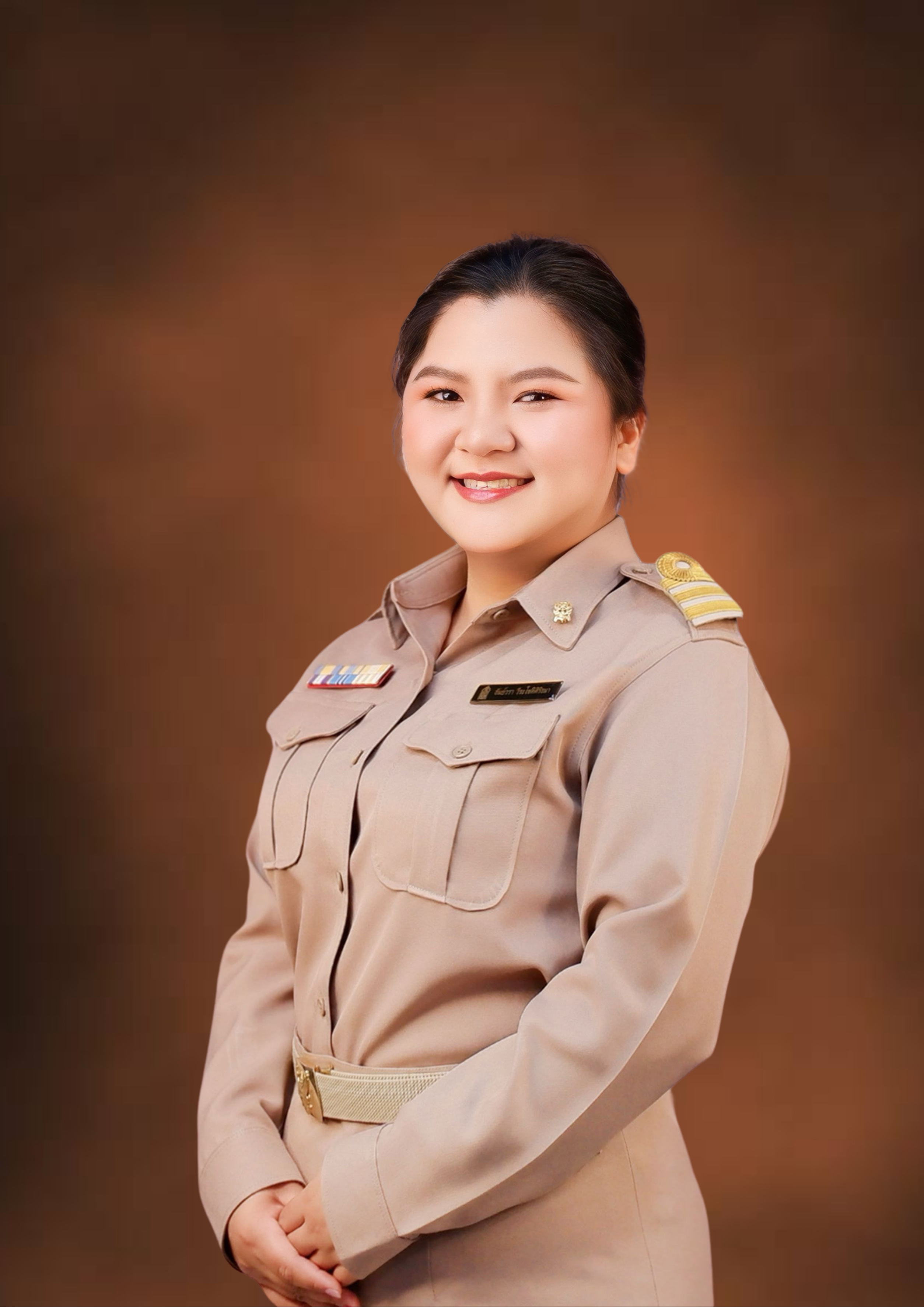 นางธันย์วรา วีระโชติศิริธนา