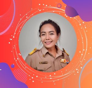 นางสาวปุญชรัสมิ์ จันทร์เกลี้ยง