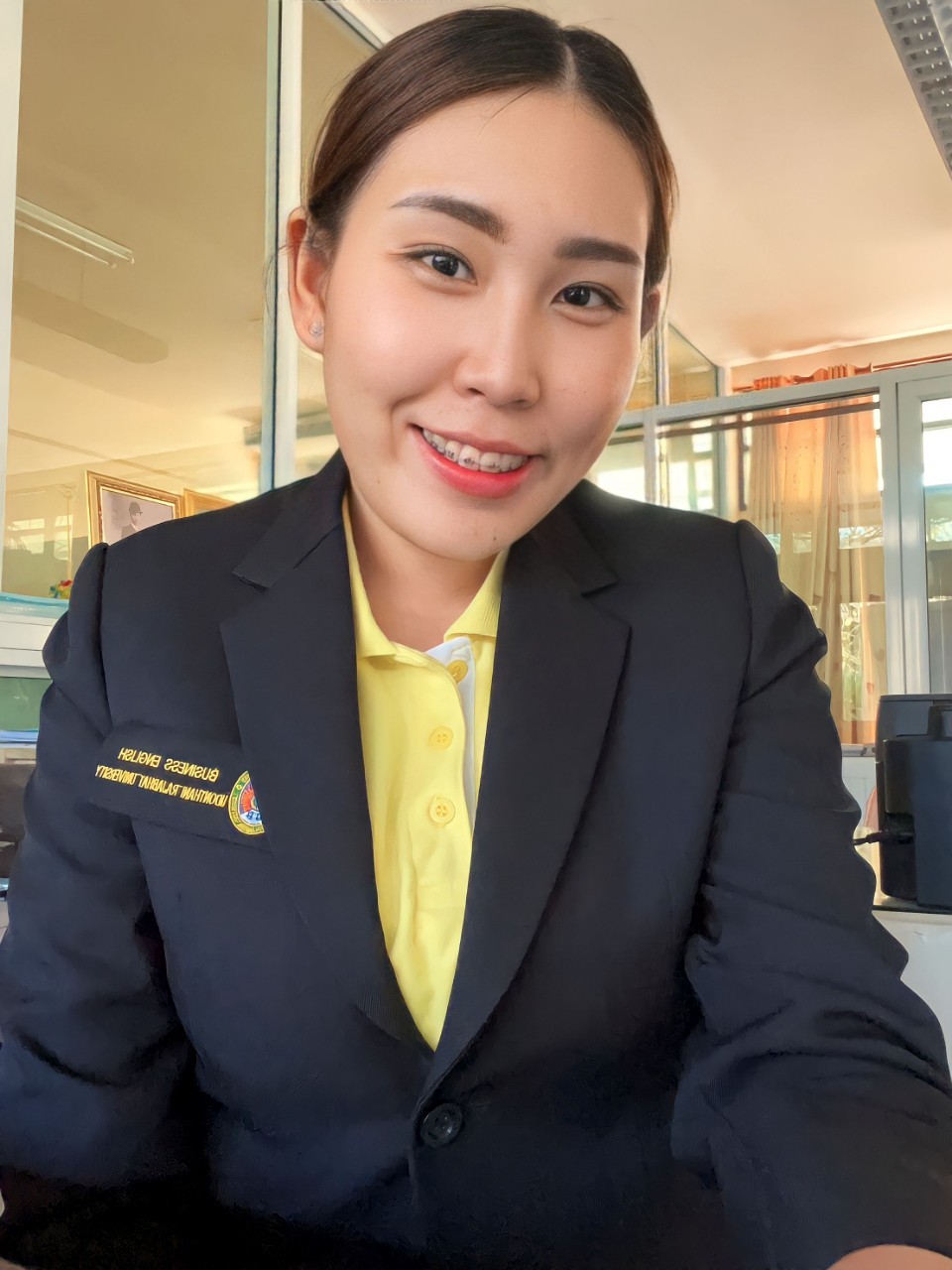 นางสาวสุณีย์ สุขใส
