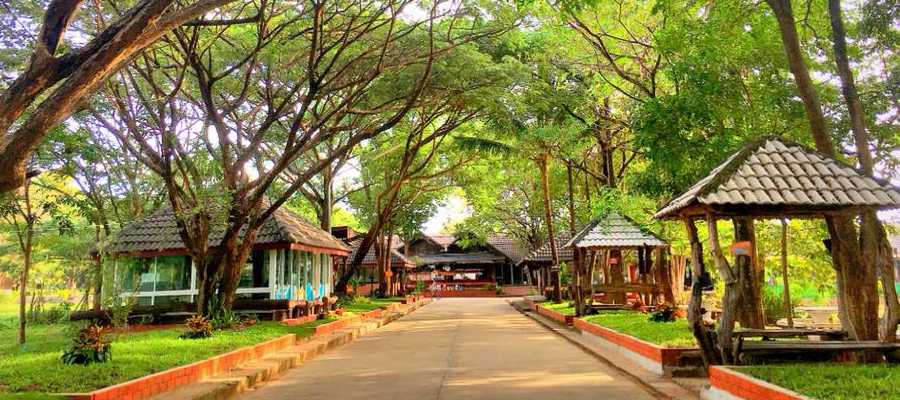 ทางเข้าโรงเรียนทัพราชวิทยา