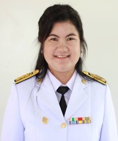 นางสาวศิรินภา ทัดไธสง
