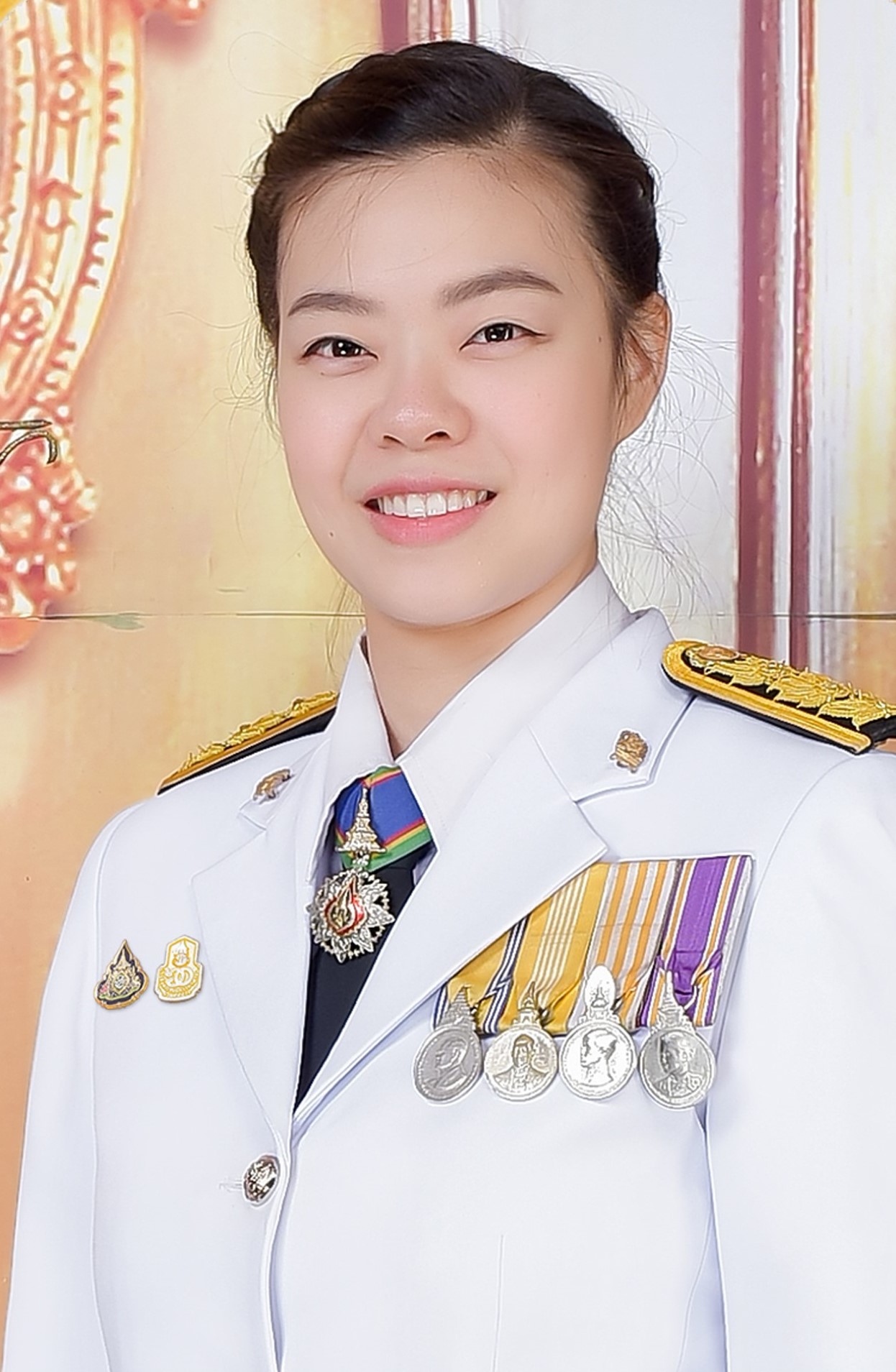 นางนภนิศ พินิจการวัฒน์กุล