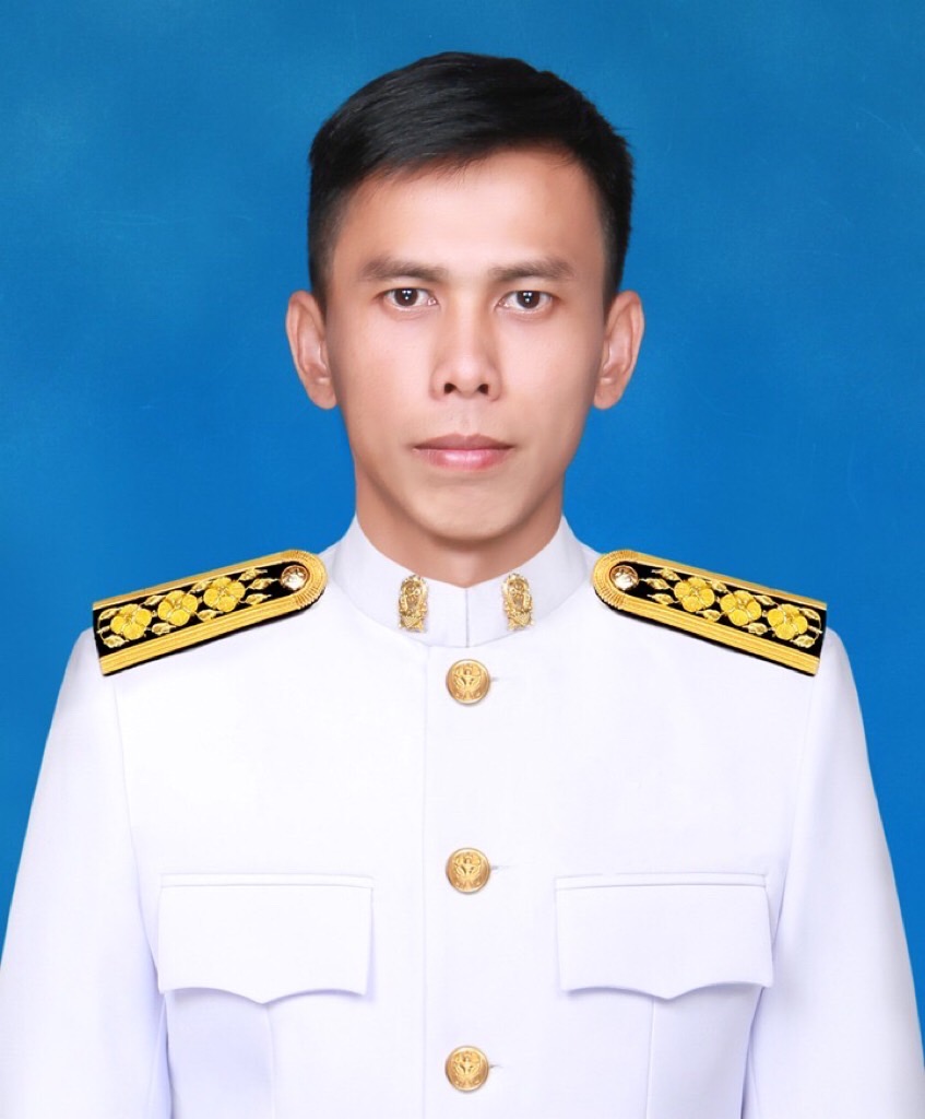 นายฐากูร อาณารัตน์