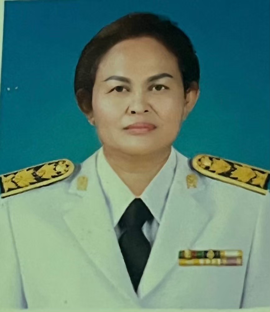 นางสาวกชพร เกิดปากแพรก