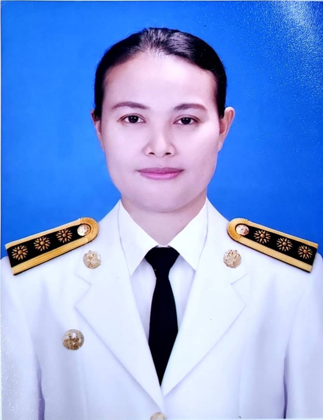 นางนิชาภัทร โชระเวก