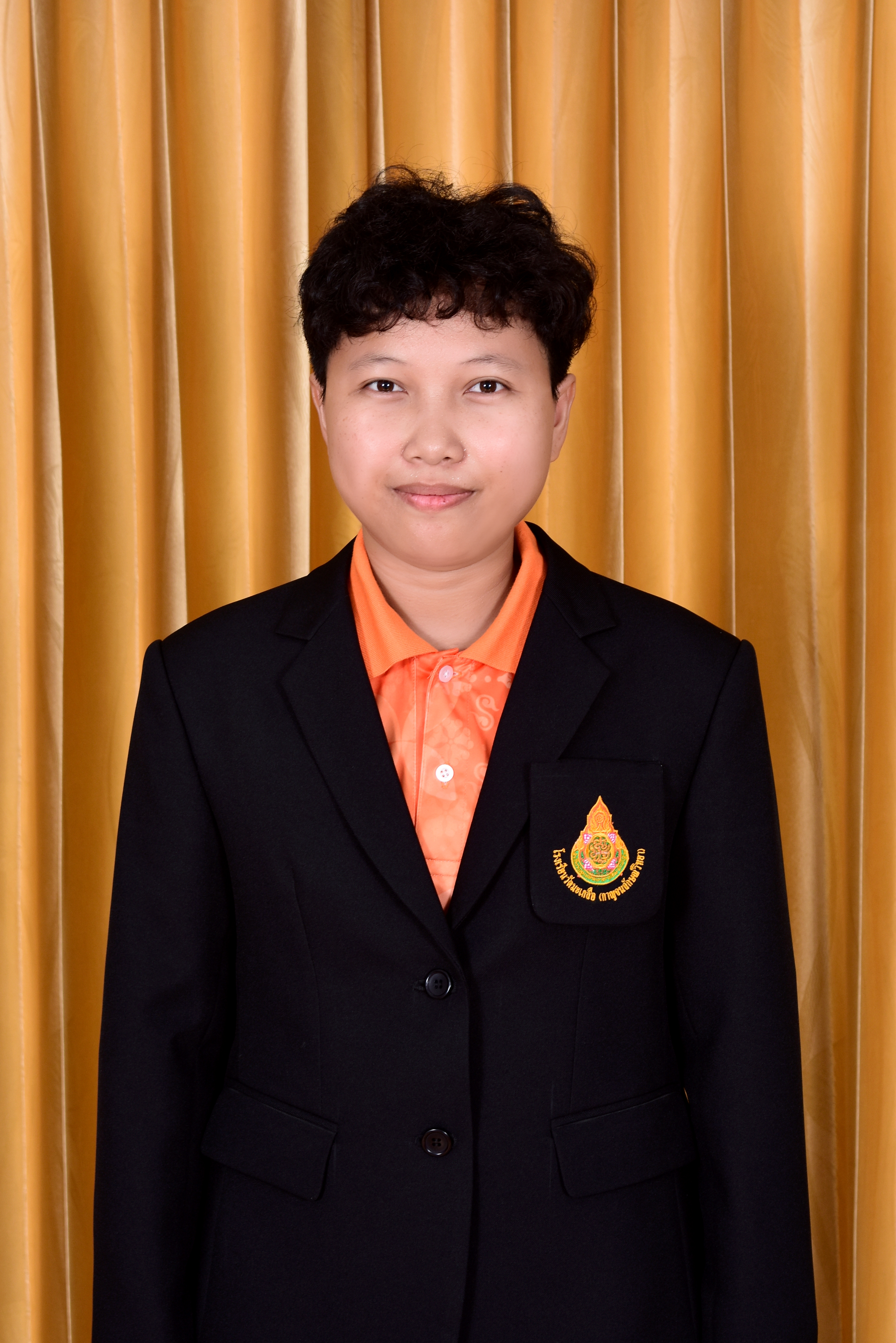 นางสาวสิรินาถ มั่นคิด