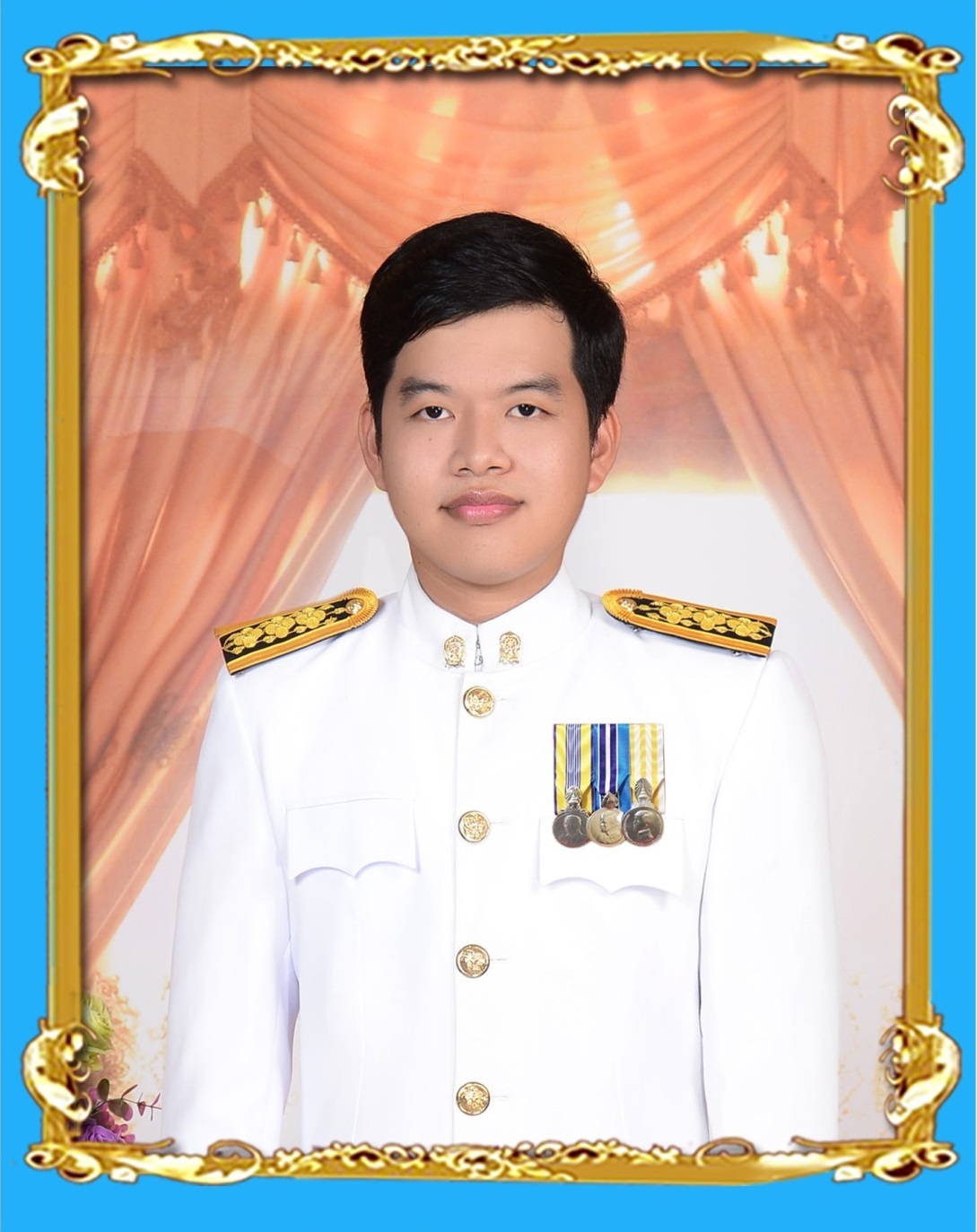 นายคุณนิธิ พรอิสสระเสรี