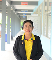 นางพชรวรรณ อภัยรัตน์