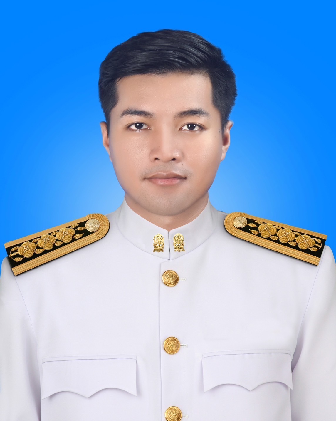 นายธนาภรณ์ เรณูแย้ม