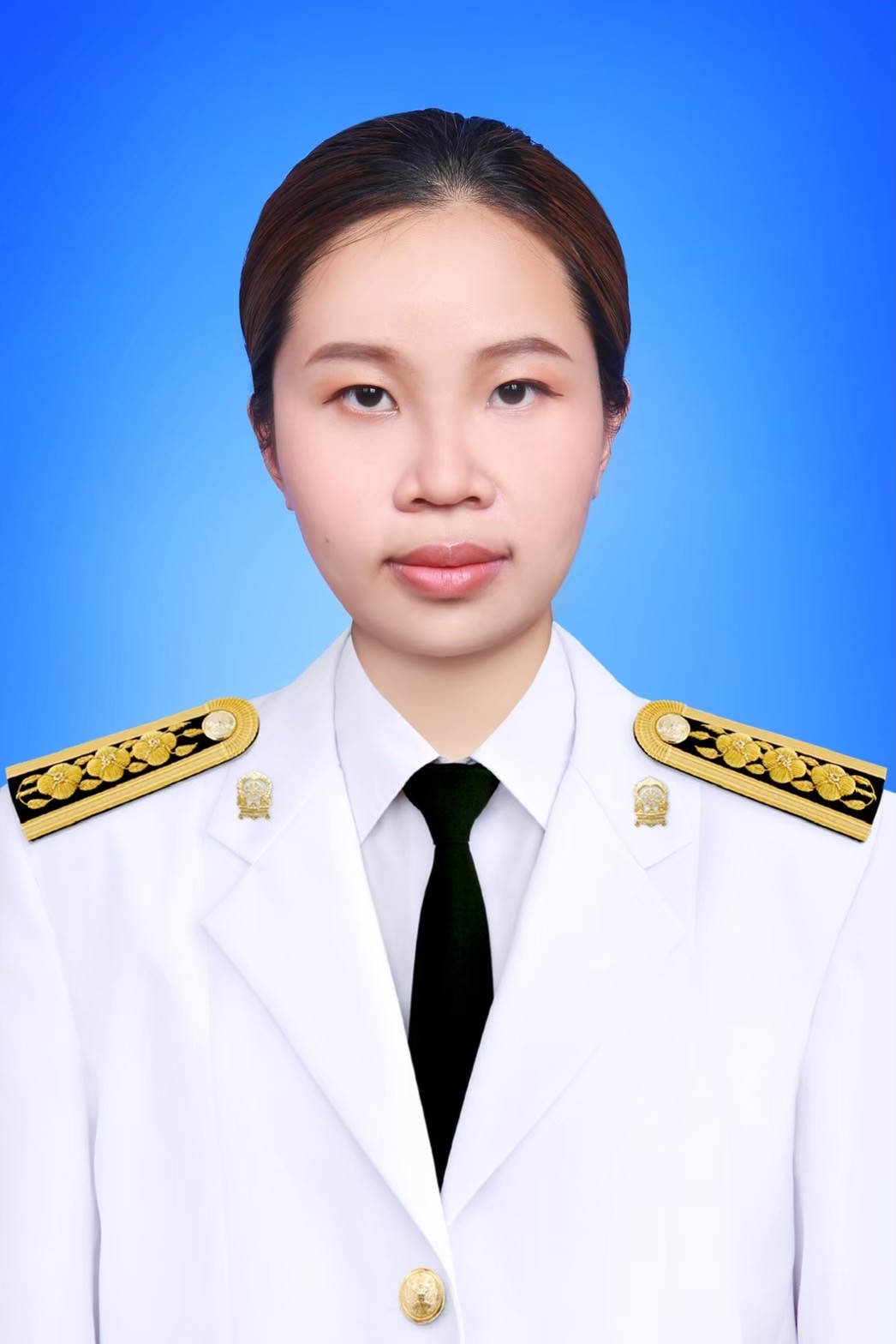 นางสาวศศิร์ ชินช่งจู