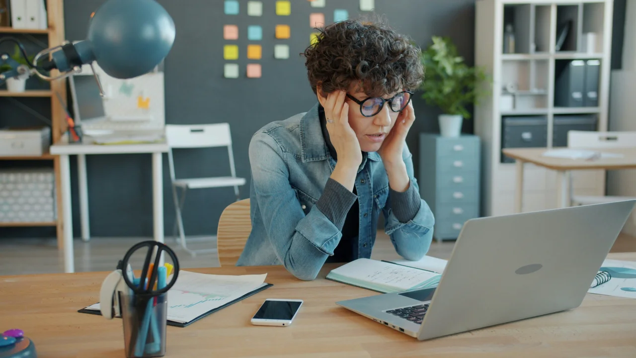 Job seeker goes through 7 interview processes without an offer as others share similar struggles
