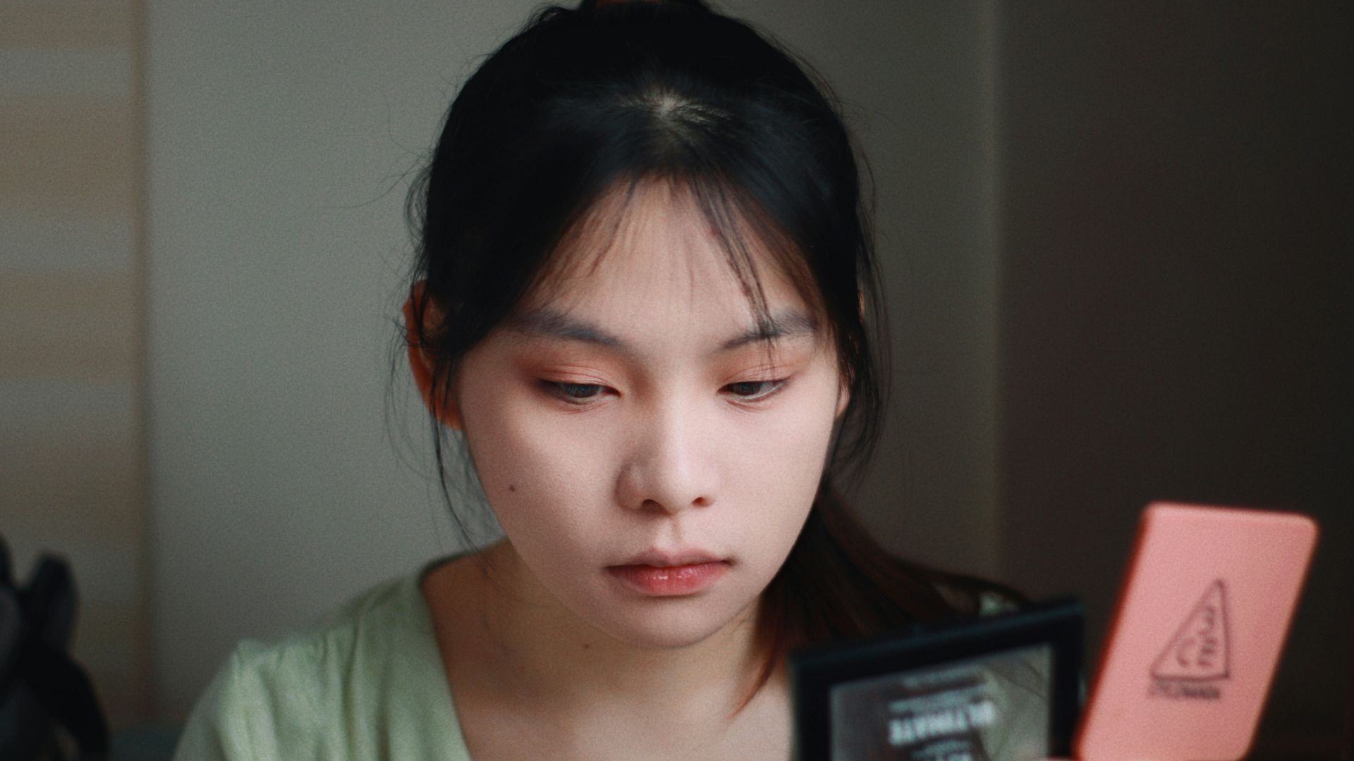 ‘He wants to go Dutch but expects me to doll up’: Singapore woman questions dating double standards