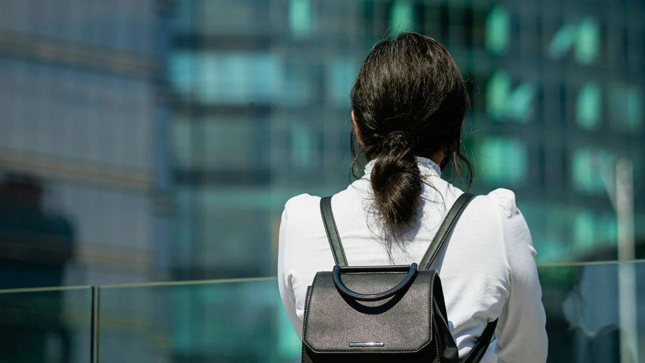 25-year-old Singaporean feels left behind by peers, asks older adults how they overcame tough twenties