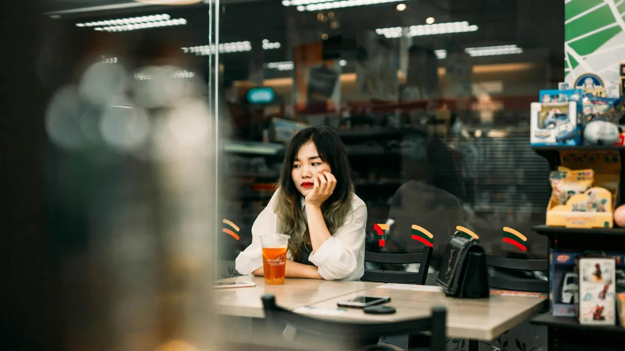 Singaporean woman questions stereotype that local women expect men to pay for everything