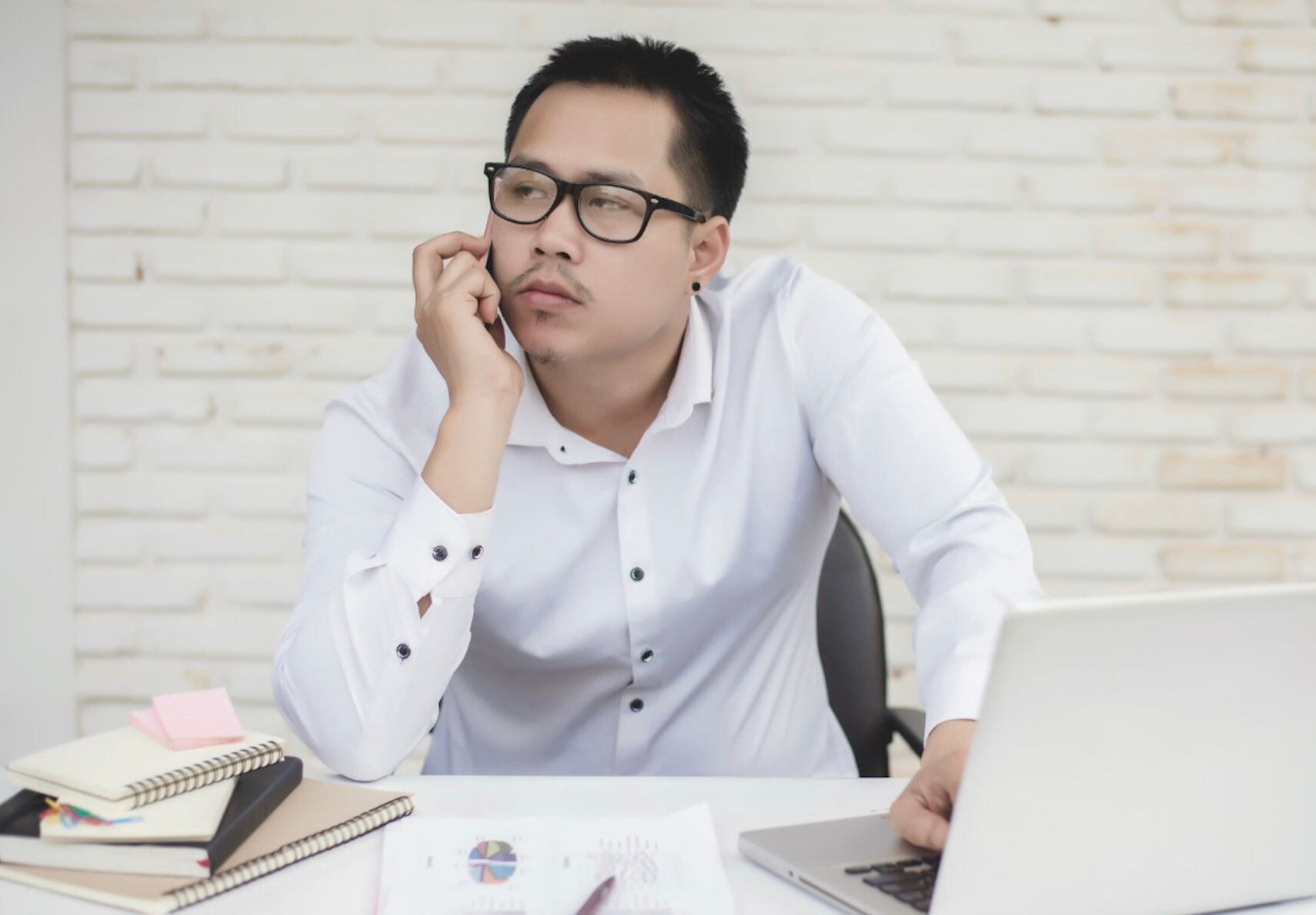 Explainer: What is ‘quiet cracking,’ the inner struggle nearly 1/3 of Singapore workers are experiencing