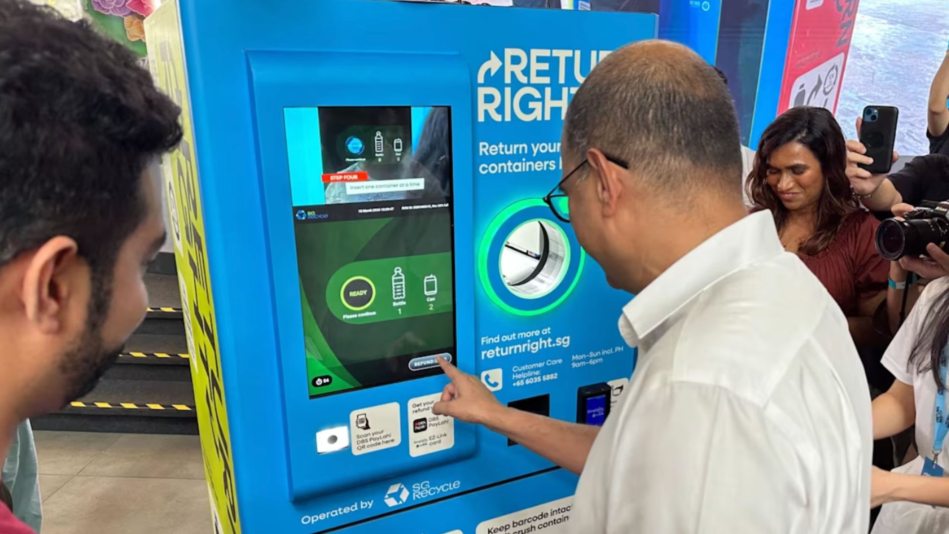 Singaporeans can now have refund by simply returning beverage bottles and cans, here’s how