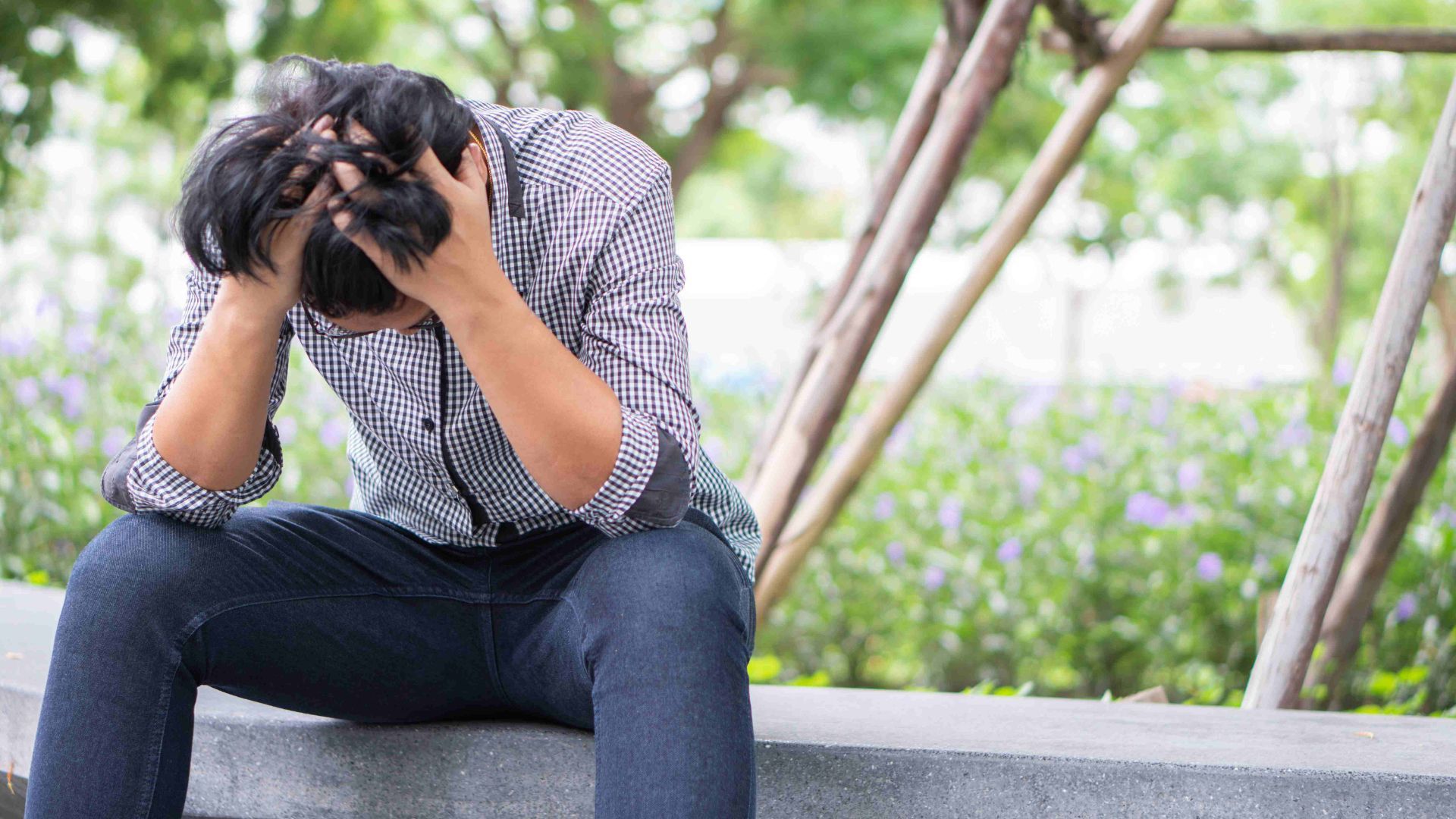 Singapore-based worker asks whether to take a 40% pay raise now or stay for bigger long-term gains