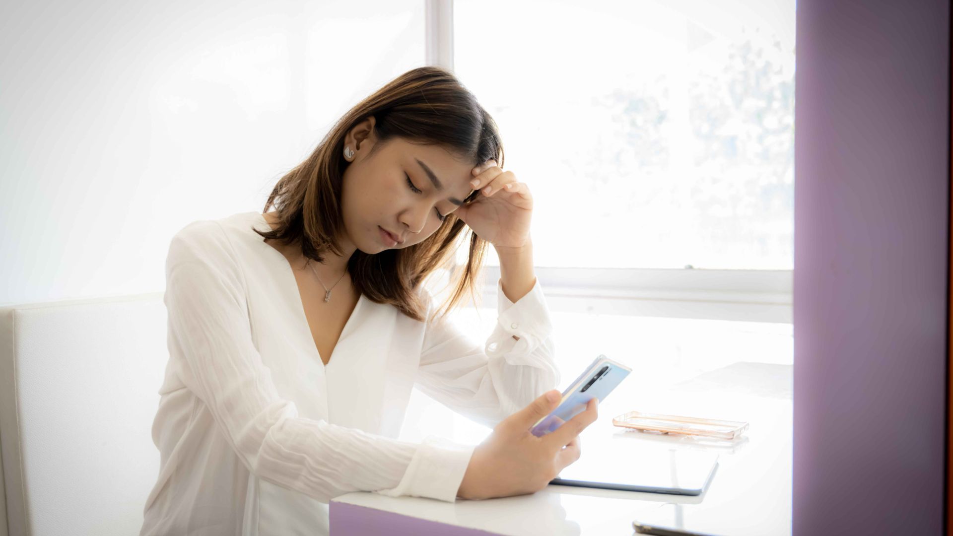 Daughter says she is at breaking point as sole breadwinner for unemployed parents