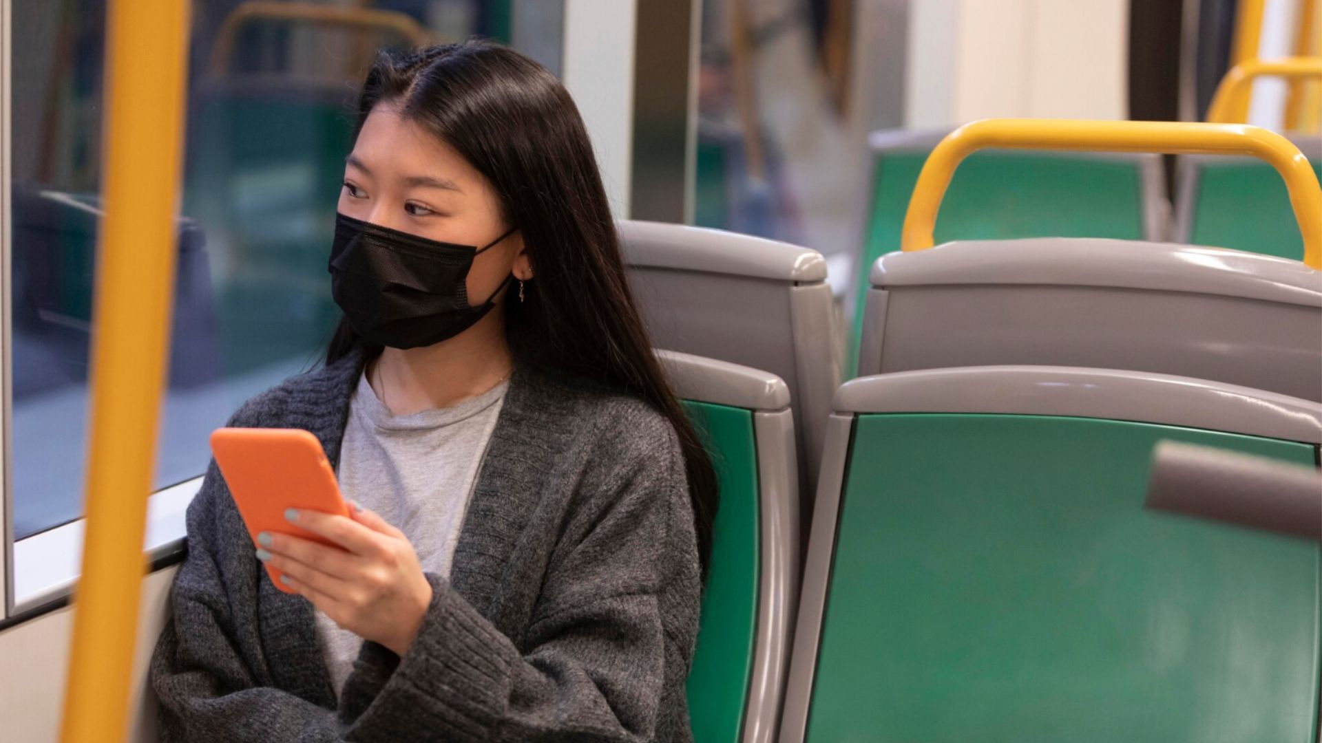 ‘Has bus etiquette gotten worse?’ Singaporeans share frustrations over crowded buses