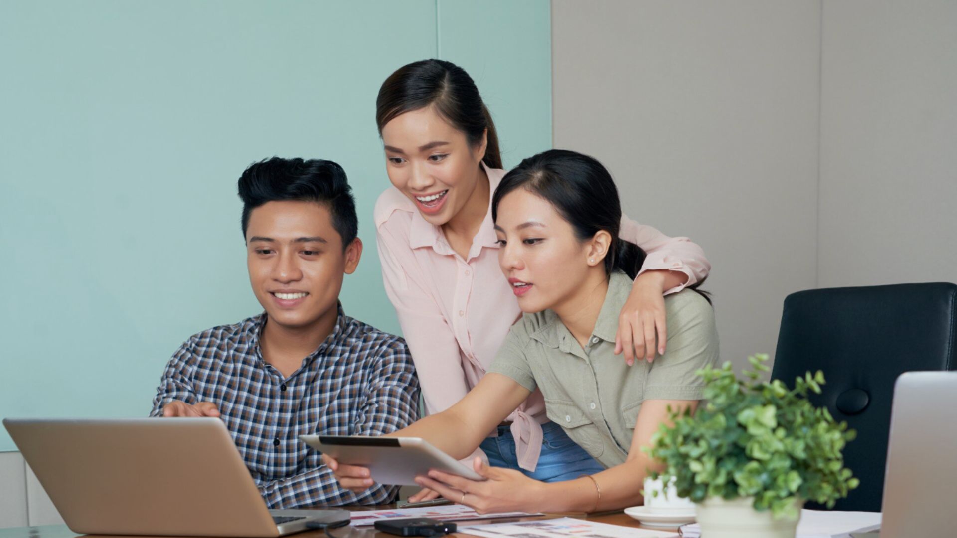 Are young Singaporeans pushing back on the fast-paced lifestyle? Mixed views emerge