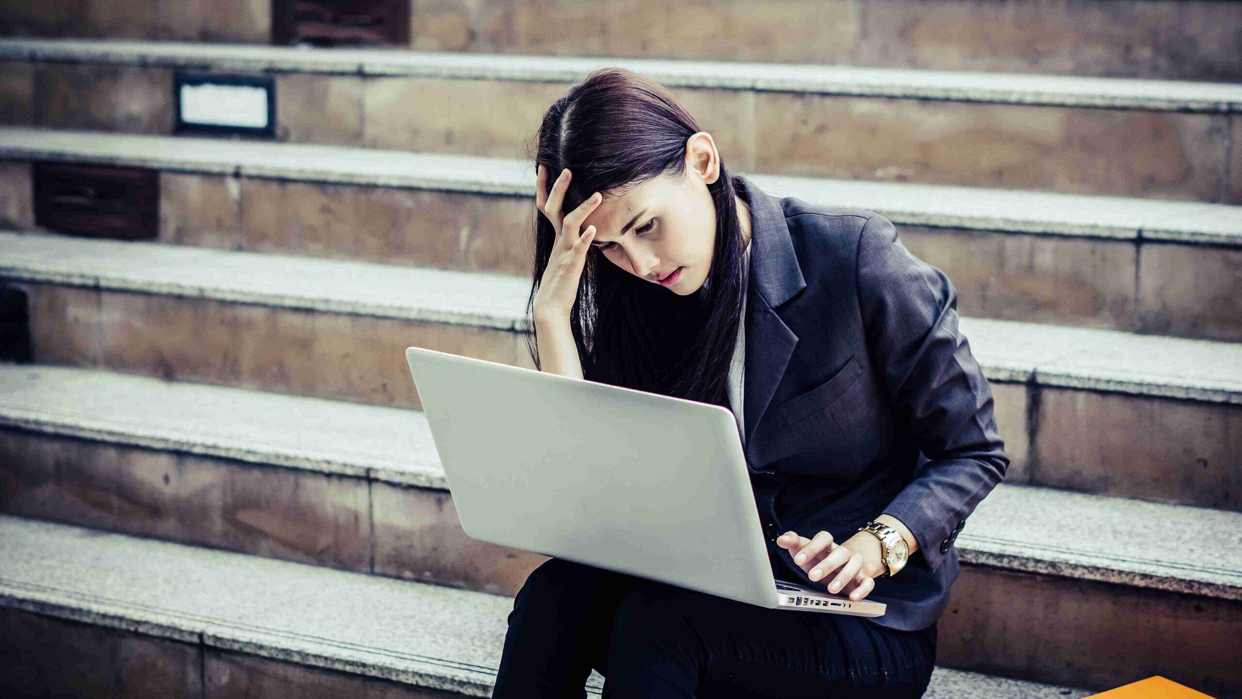 ‘I can’t see myself having children in 5 years’: SG woman puts life plans on hold amid job hunt struggles