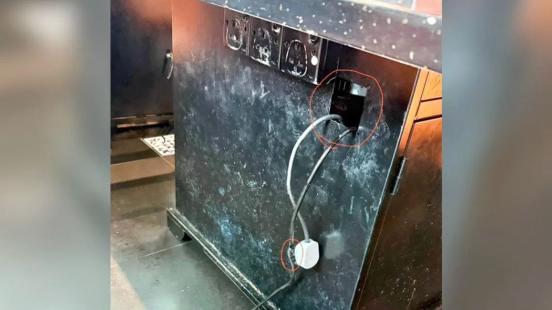 ‘I could have been burned’—Diner complained as hot pot table suddenly burst into flames