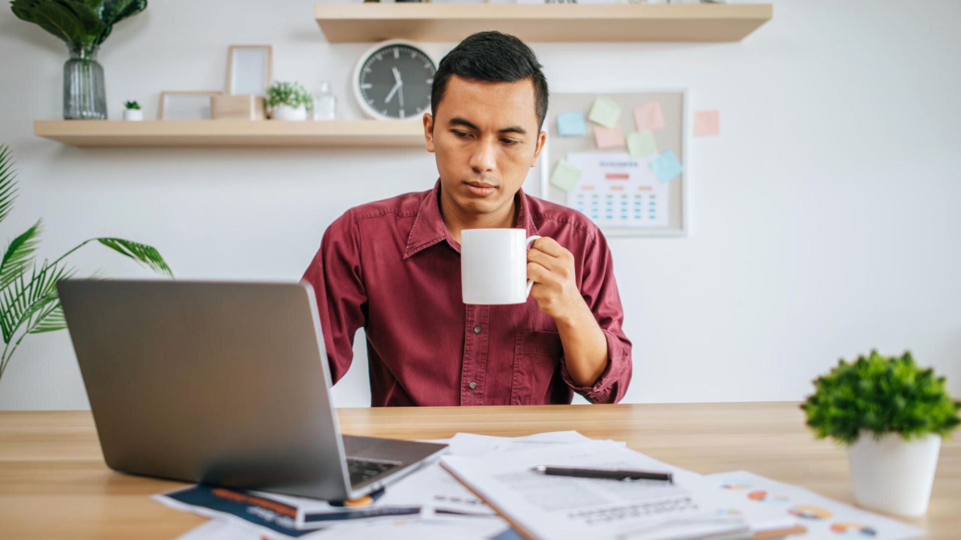 Is working two jobs really common to people nowadays? Singaporeans share their thoughts