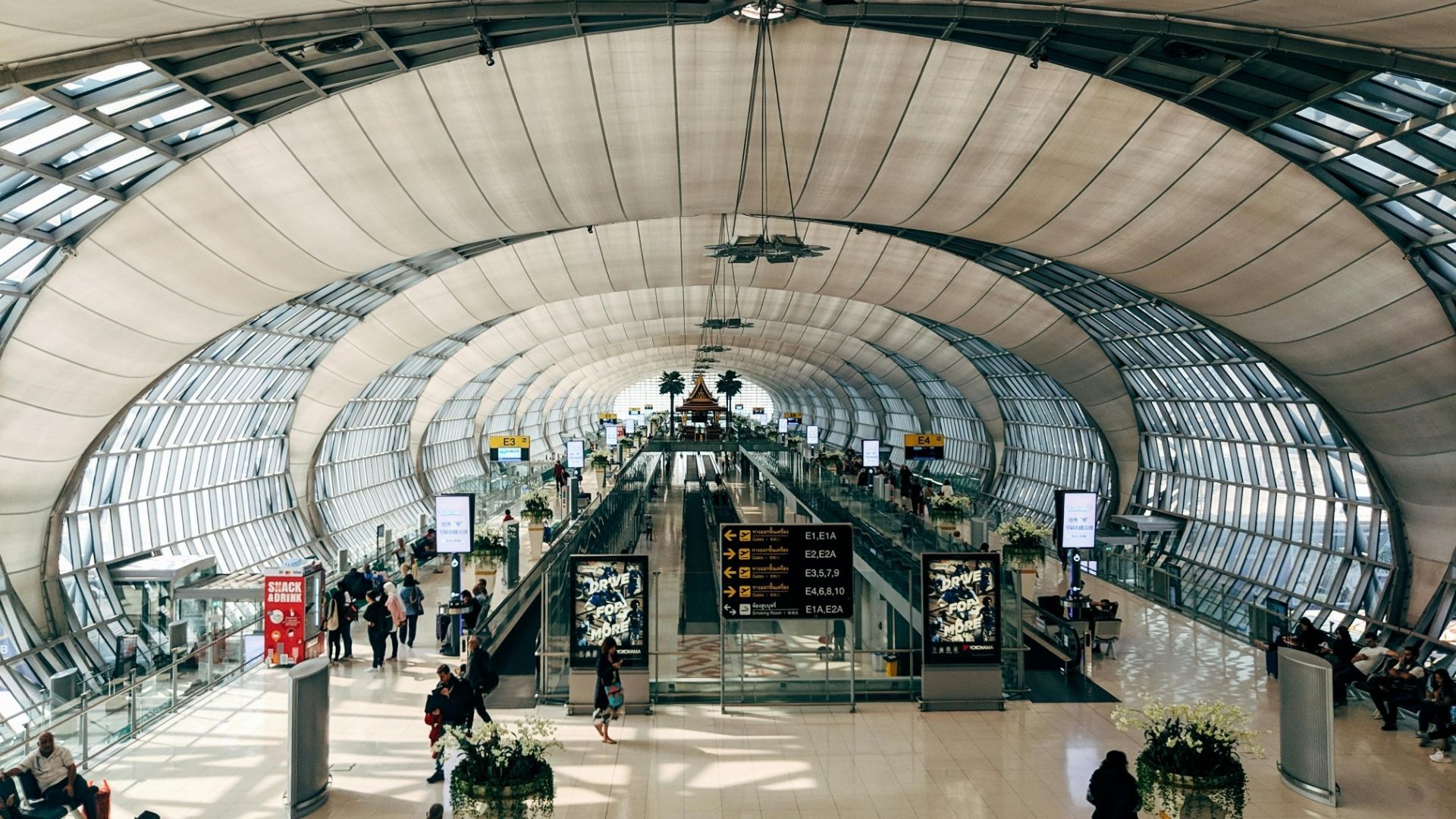 60-day visa-free entry to Thailand ends for Singapore + 92 countries, after foreigners work illegally and engage in crime