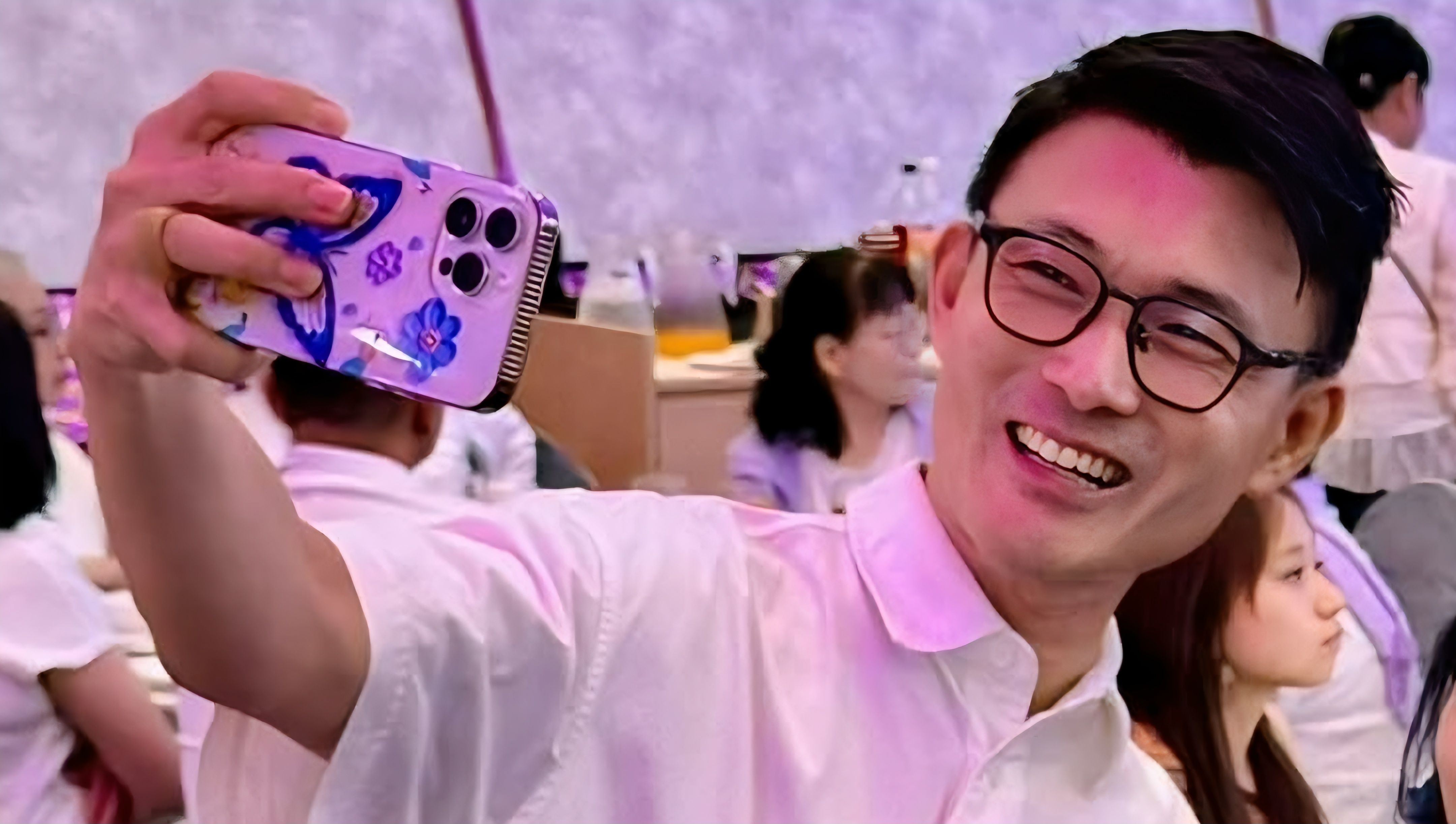 Baey Yam Keng branded ‘king of wayang’ for posting about 30 minute walk on the ground