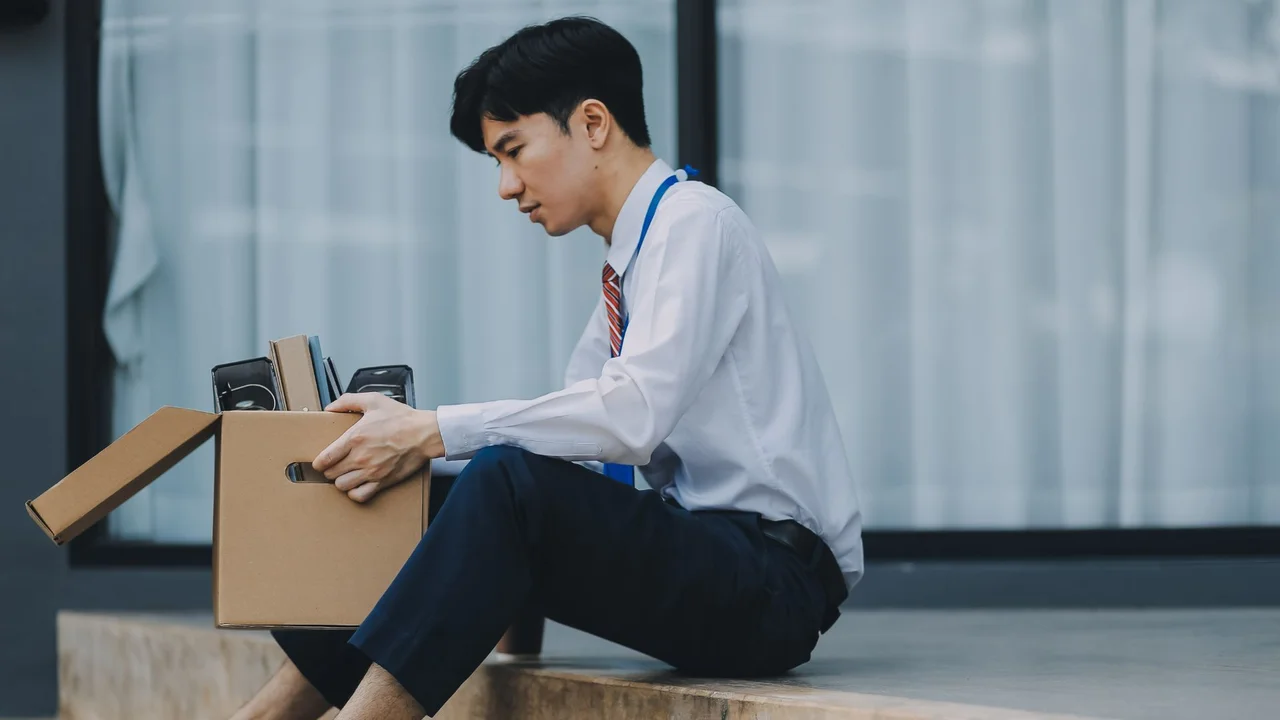 Big Four auditor quits over 10am–2am grind, now regrets it after 30 applications yield just one rejected interview