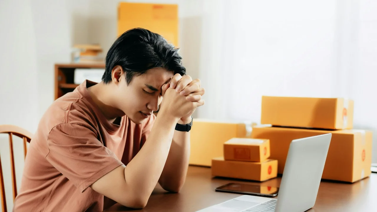 Singaporean claims friend refused to pay him for 6 months of work: ‘Who is being unreasonable?’