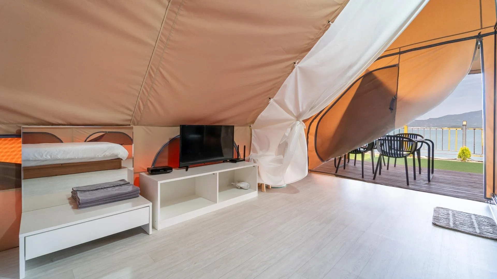 통영 고성 블루비치 펜션 글램핑 3성급 게스트하우스 스위트룸