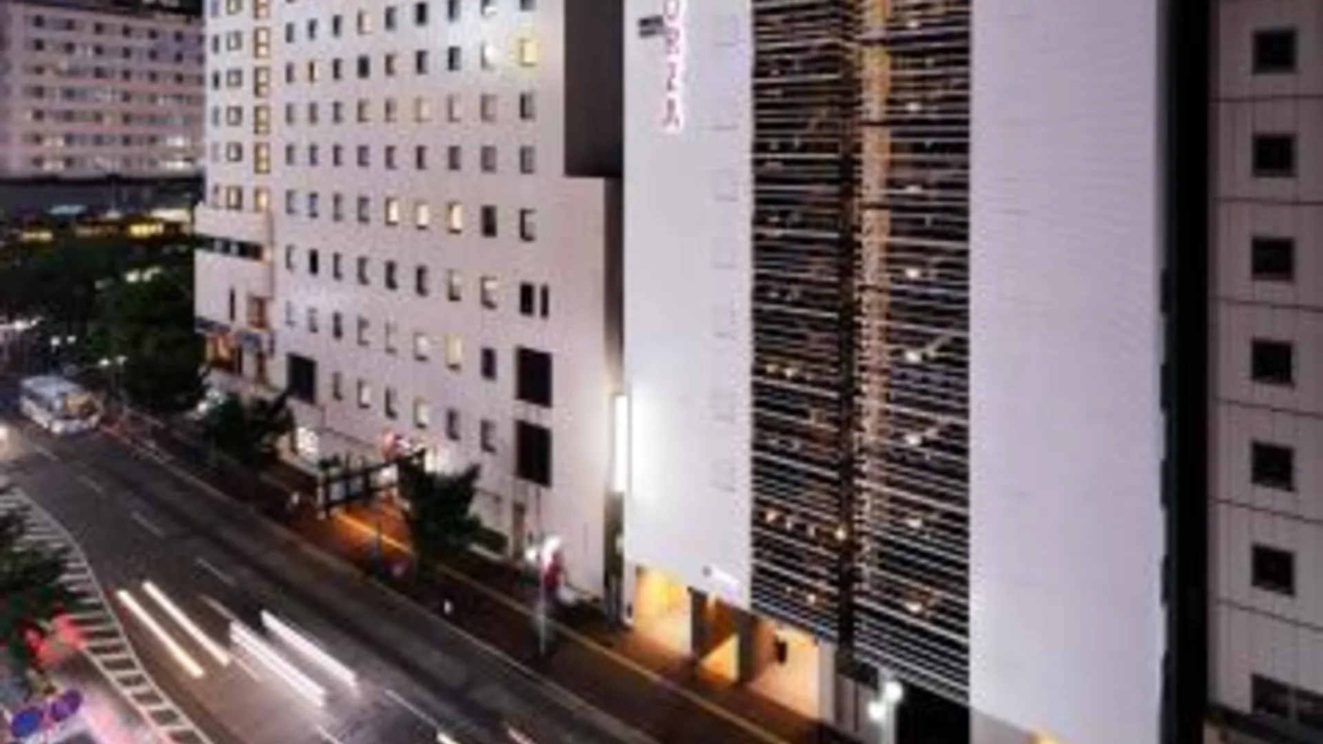 후쿠오카 호텔 포르자 하카타에키 치쿠시-구치 I 3성급 호텔 외관