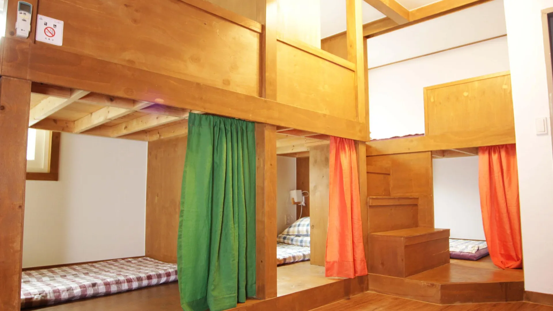 서울 어반아트 스테이 2성급 호텔 스위트룸