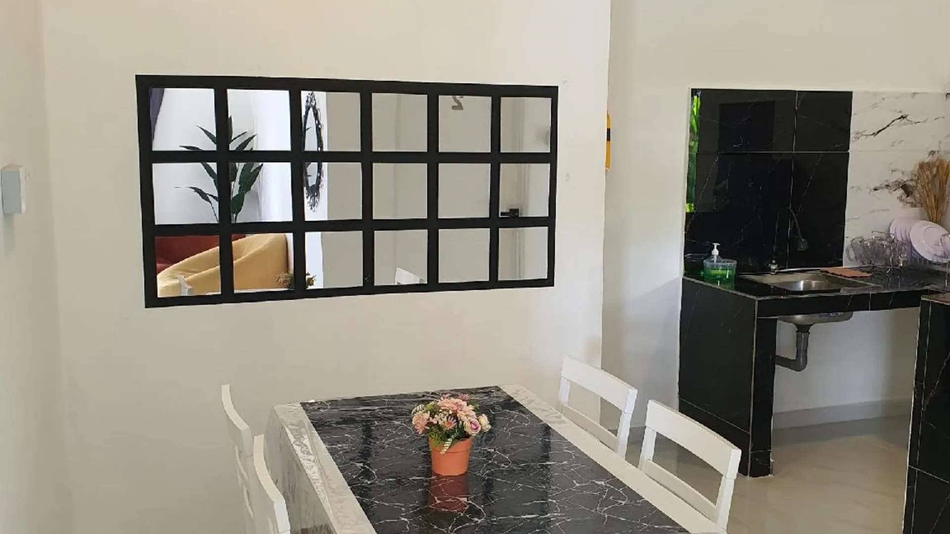 페칸 페칸 시티의 프라이빗 하우스 (630m², 침실 2개, 프라이빗 욕실 1개) 3성급 싱글룸 수영장