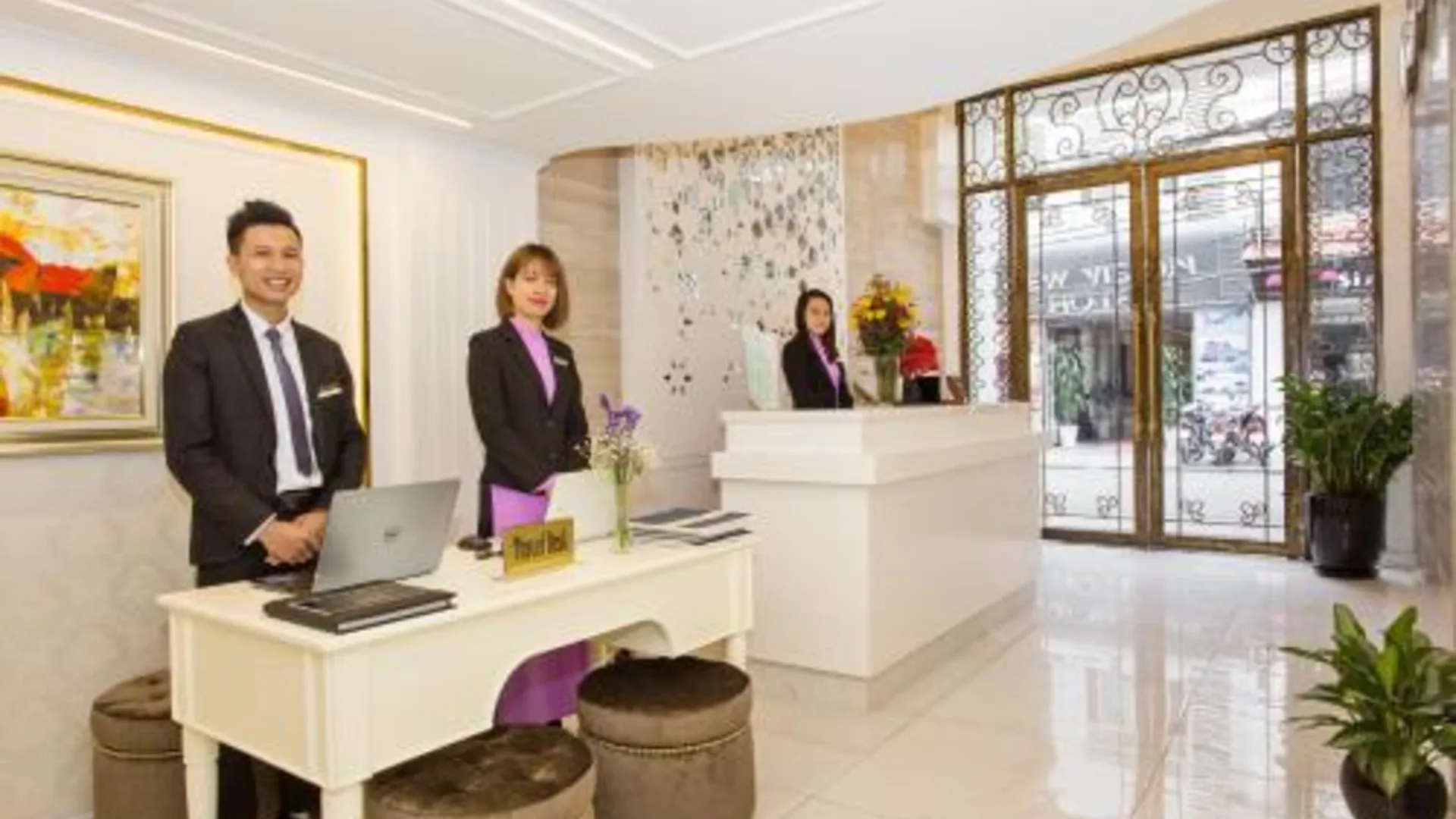 하노이 럭셔리 올드 쿼터 호텔 앤 짐 4성급 호텔 스위트룸