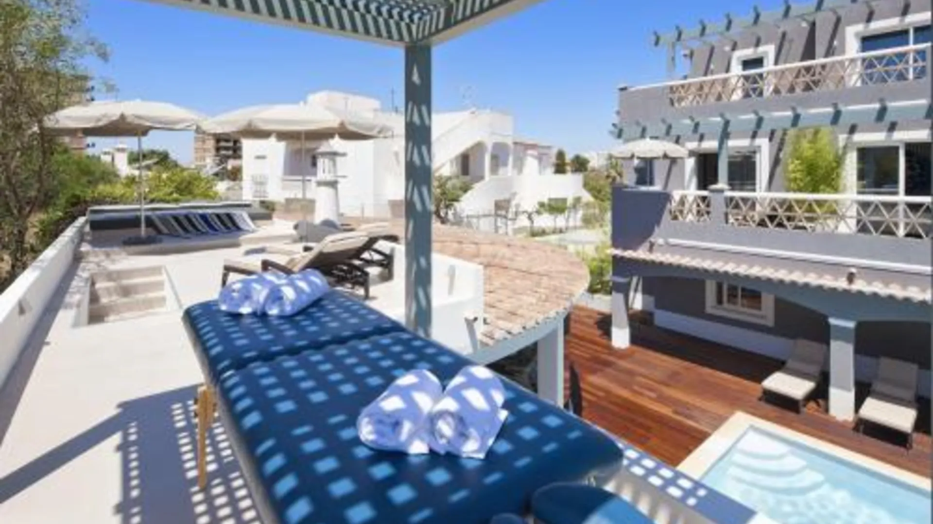 라고스 코스타 디 오이로 앰비앙스 빌리지 4성급 호텔 로비